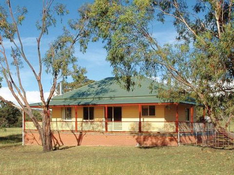 Baidland Hill - Dalby Accommodation 0