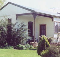 Elmstead Cottages - Dalby Accommodation
