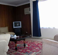 Black Opal Holiday Units - Dalby Accommodation