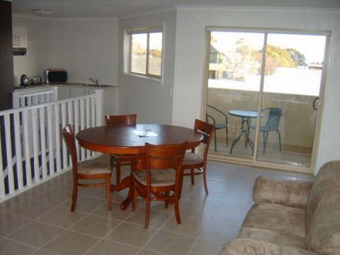 Inverloch Cabins - Dalby Accommodation 0