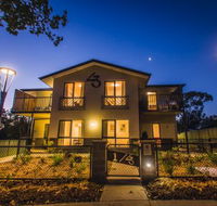 One of a Kind Apartments - Dalby Accommodation