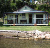 Iona Cottage - Dalby Accommodation