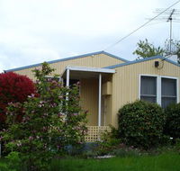 Nanna Toogood's at Eildon - Dalby Accommodation