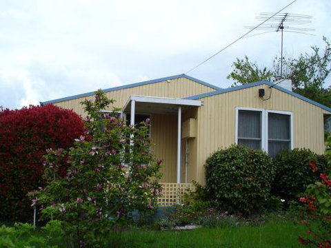 Nanna Toogood's At Eildon - Dalby Accommodation 0
