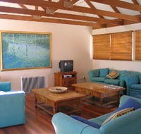 Kent Gardens Holiday House - Dalby Accommodation