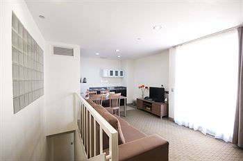 Crossley Hotel Melbourne - Dalby Accommodation 4