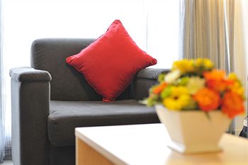 Metro Apartments On Bank Place - Dalby Accommodation 0