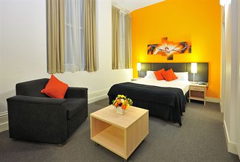 Metro Apartments On Bank Place - Dalby Accommodation 7