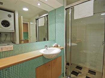 Oaks Waterfront Resort - The Entrance - Dalby Accommodation 9