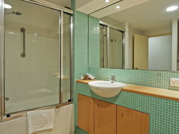 Oaks Waterfront Resort - The Entrance - Dalby Accommodation 19