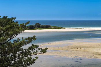 Oaks Waterfront Resort - The Entrance - Dalby Accommodation 39