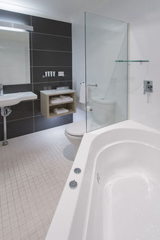 Best Western Plus Apollo International Hotel - Dalby Accommodation 1
