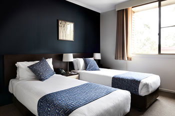 175 (formerly Wesley Lodge) - Dalby Accommodation 11