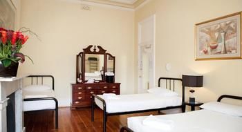 Claremont Guest House - Dalby Accommodation 39