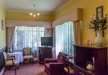 Toorak Manor - Dalby Accommodation 5