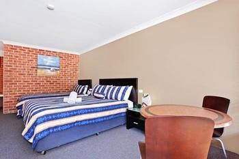 Lake Macquarie Motor Inn - Dalby Accommodation 5