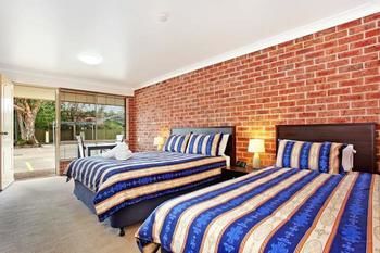 Lake Macquarie Motor Inn - Dalby Accommodation 9