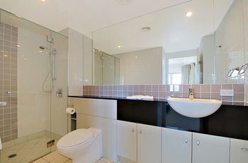 Pumicestone Blue - Dalby Accommodation 11