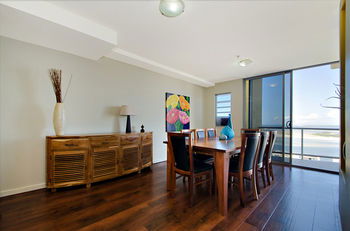 Pumicestone Blue - Dalby Accommodation 28