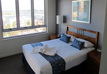 Pumicestone Blue - Dalby Accommodation 5