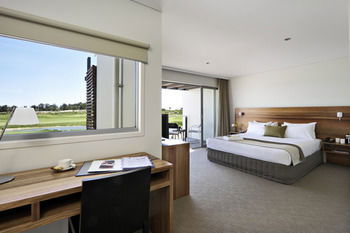 Pullman Magenta Shores Resort - Dalby Accommodation 9