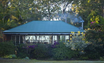 Lake Weyba Cottages Noosa - Dalby Accommodation 7