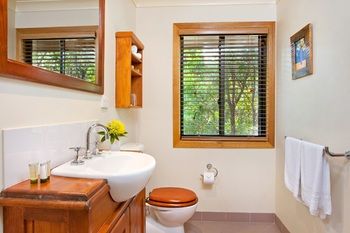 Lake Weyba Cottages Noosa - Dalby Accommodation 10