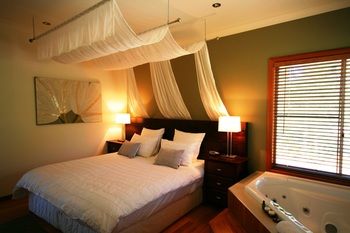 Lake Weyba Cottages Noosa - Dalby Accommodation 15