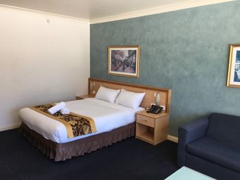 El Lago Waters Motel - Dalby Accommodation 10