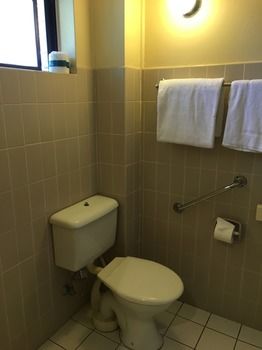 El Lago Waters Motel - Dalby Accommodation 13