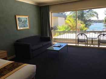 El Lago Waters Motel - Dalby Accommodation 26