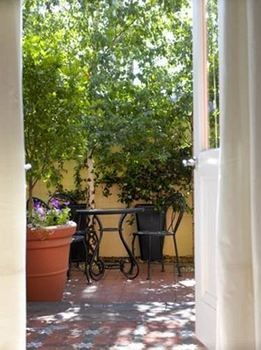 Andre's Mews Luxury Serviced Apartments - Dalby Accommodation 53