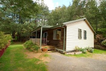 Hill 'N' Dale Farm Cottages - Dalby Accommodation 23