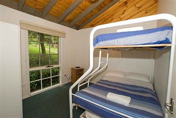 Hill 'N' Dale Farm Cottages - Dalby Accommodation 9