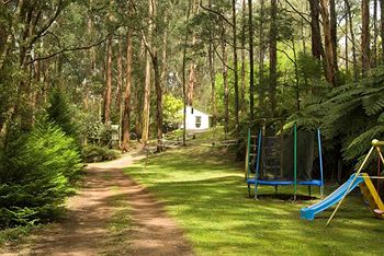 Hill 'N' Dale Farm Cottages - Dalby Accommodation 11