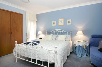 Lavender House B&B - Dalby Accommodation 10