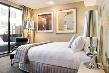 Art Series - The Olsen - Dalby Accommodation 8