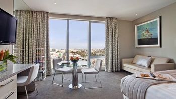 Art Series - The Olsen - Dalby Accommodation 37