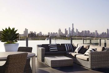 Art Series - The Olsen - Dalby Accommodation 39