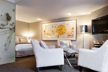 Art Series - The Olsen - Dalby Accommodation 40