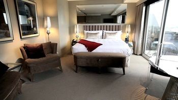 Art Series - The Olsen - Dalby Accommodation 42