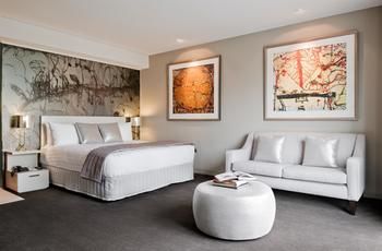 Art Series - The Olsen - Dalby Accommodation 51