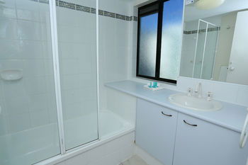 San Marino By The Sea Apartments - Dalby Accommodation 47