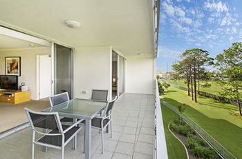 Horton Apartments - Dalby Accommodation 1