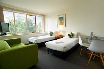 City Edge Serviced Apartments East Melbourne - Dalby Accommodation 28