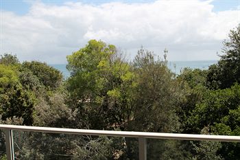 84 The Spit - Dalby Accommodation 44