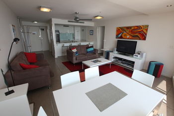 84 The Spit - Dalby Accommodation 77