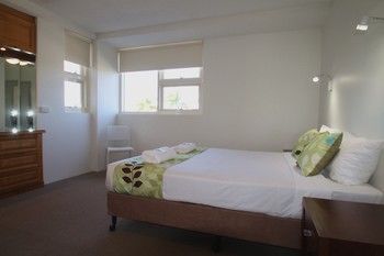 84 The Spit - Dalby Accommodation 94
