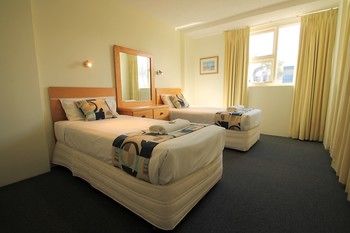 84 The Spit - Dalby Accommodation 97