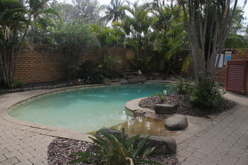 84 The Spit - Dalby Accommodation 115